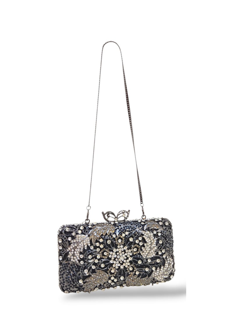أركاد حقيبة سهرة نسائية من أركاد مزينة بالكريستال الأسود والفضي - Image 4