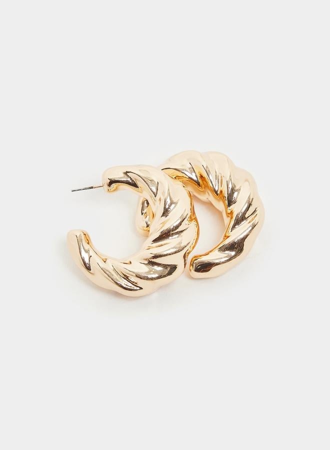 Styli Textured Stud Earrings  - Image 4
