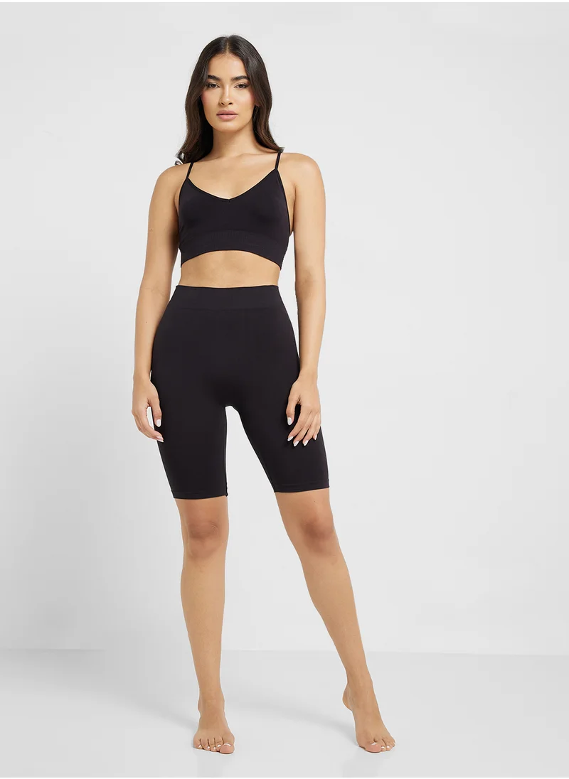 VERO MODA Core Sculpt Mid Rise Shorts