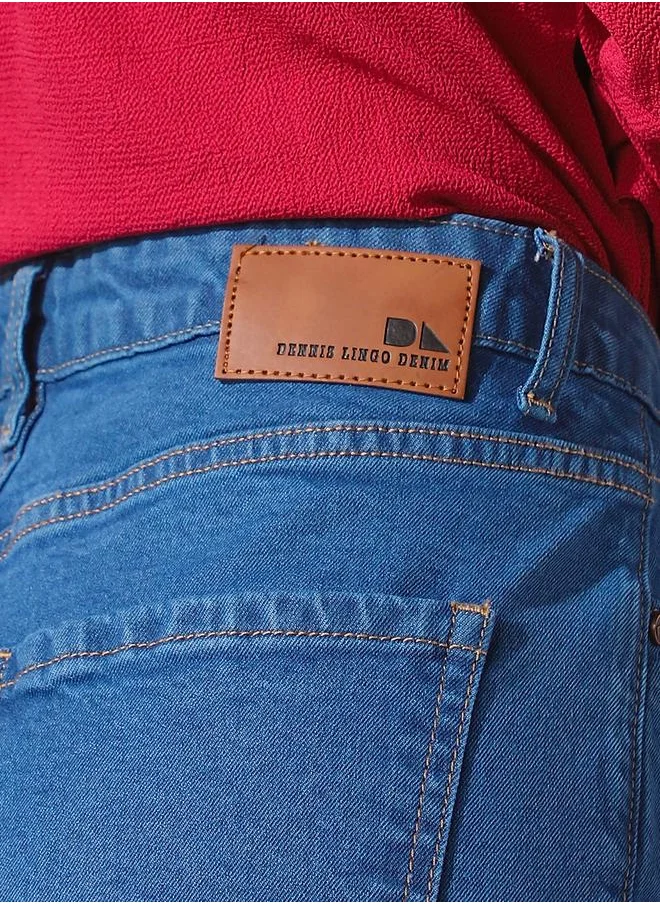 Dennis Lingo Women indigo relaxed fit solid 98% cotton 2% spandex jeans with button & zip closure- where comfort meets classic charm.