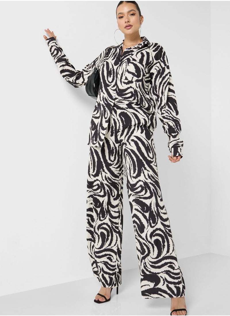 boohoo Printed Button Down Shirt  - Image 4