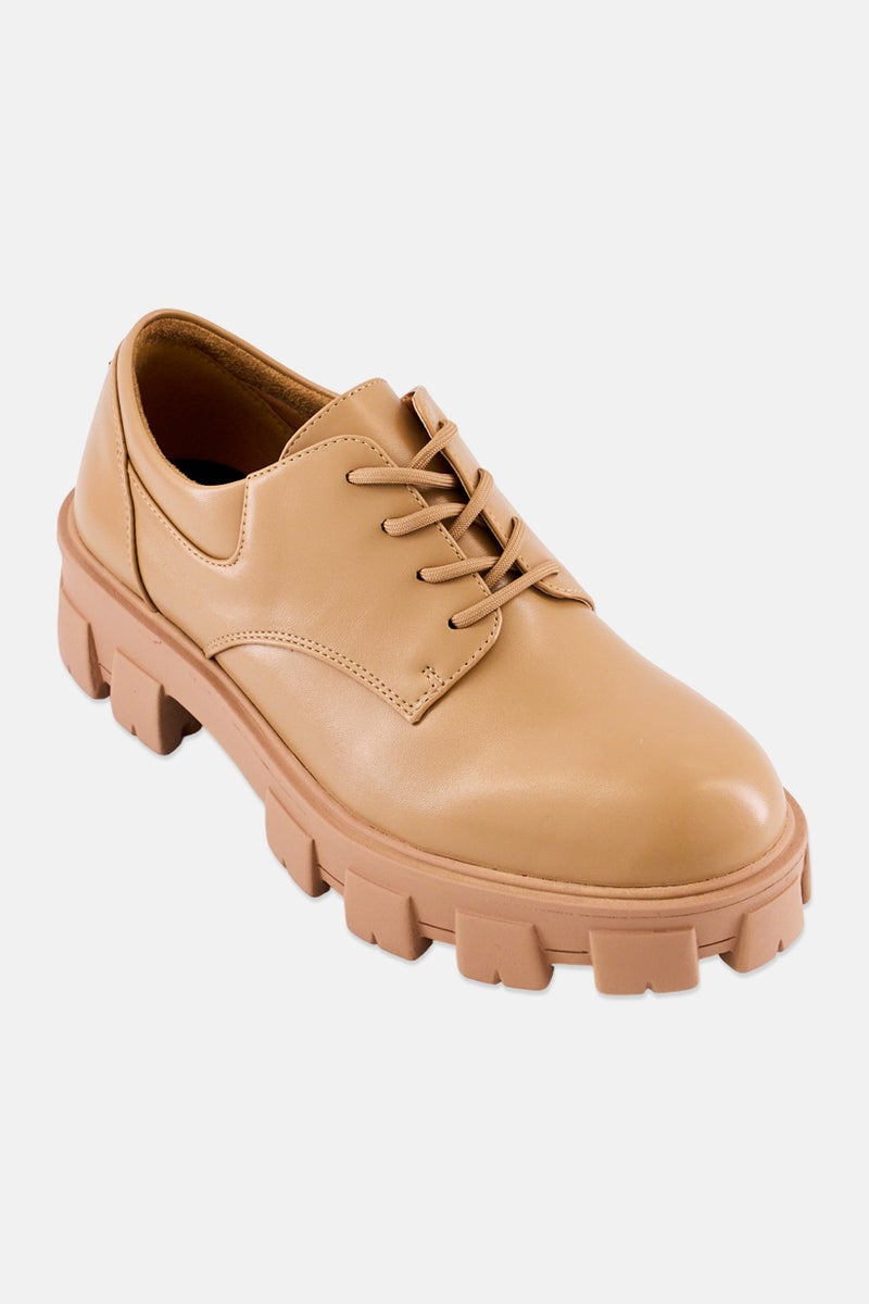 NINE WEST أحذية جلدية للنساء مزودة بأربطة، تان - Image 1