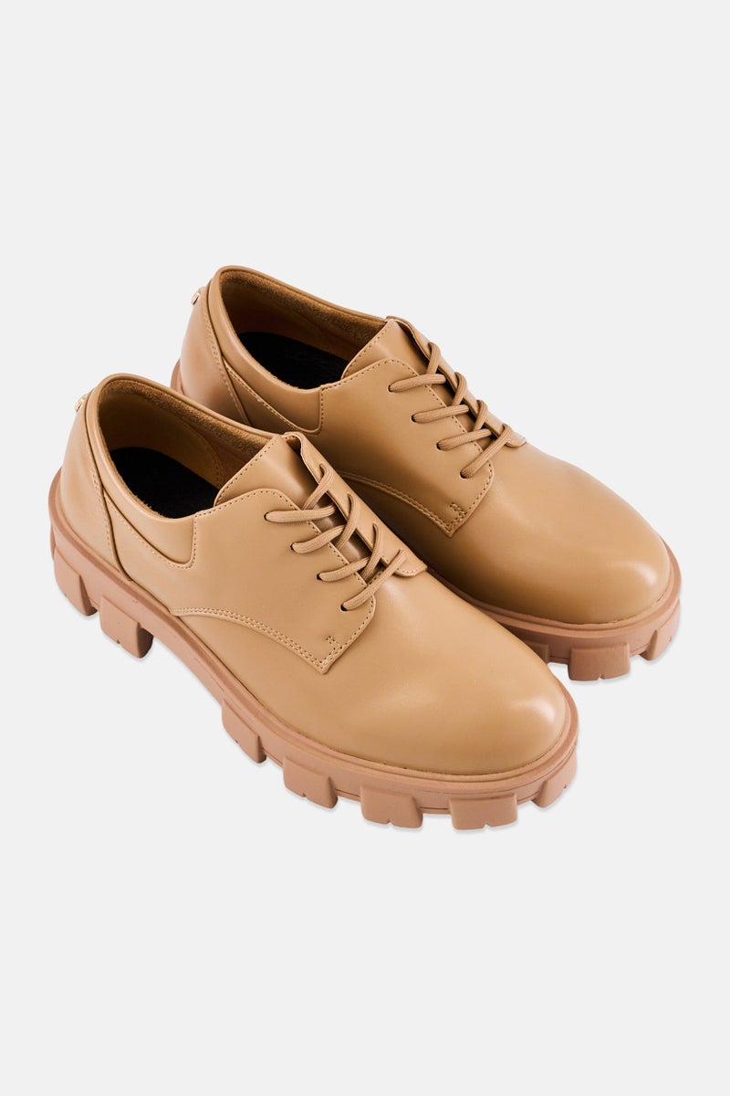 NINE WEST أحذية جلدية للنساء مزودة بأربطة، تان - Image 2