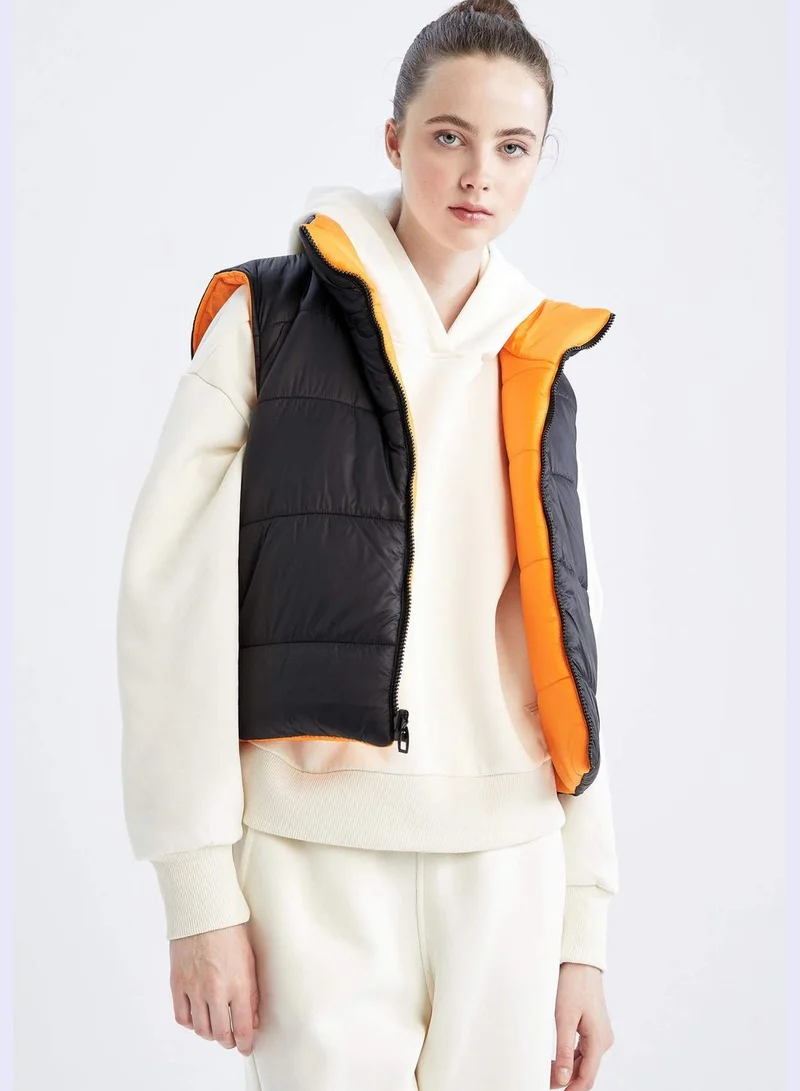 DeFacto Woman Relax Fit Hoodie Outer Wear Vest
