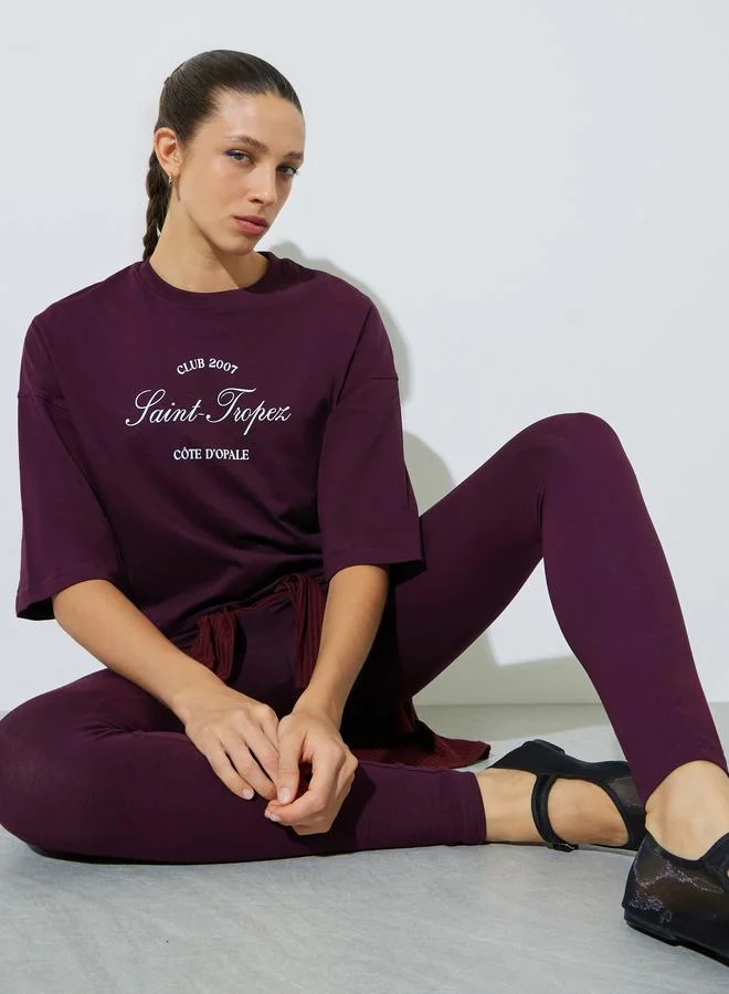 ستايلي Slogan Print Oversized T-Shirt and Leggings Co-Ords