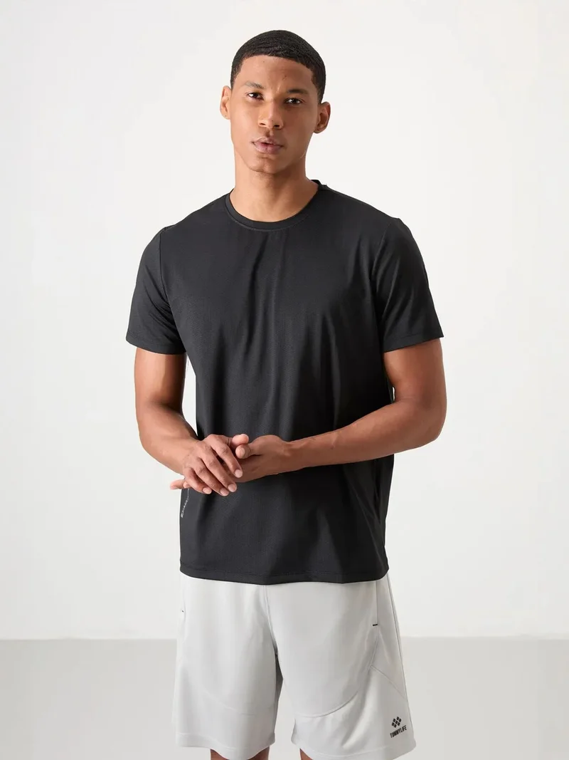 تومي لايف TOMMY Men's Regular Fit Crew Neck T-Shirt