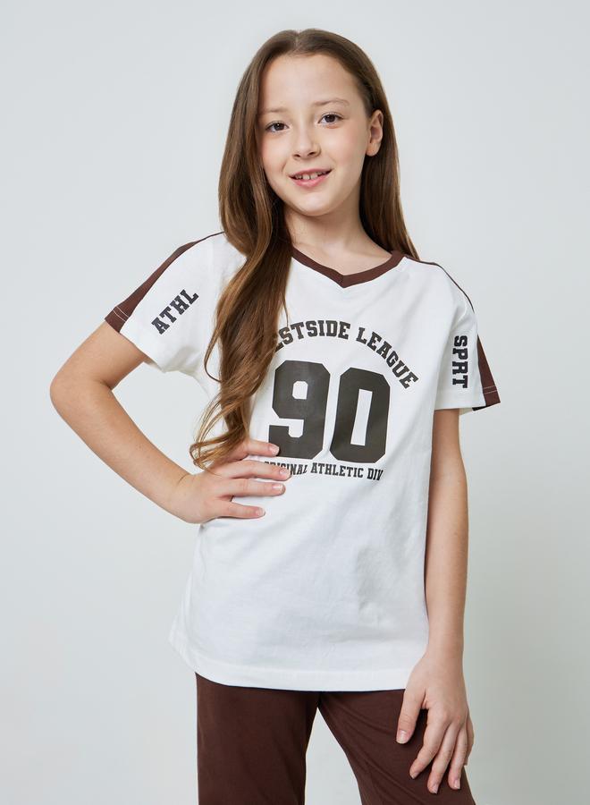 Styli Girls V Neck Contrast Panel T-Shirt and Cuffed Joggers Set - Image 2