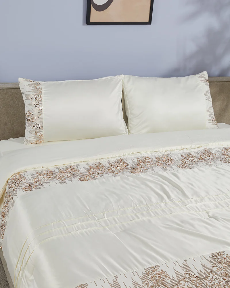 REDTAG Ivory 4 Piece Luxury Comforter Set (240 x 220 cm)