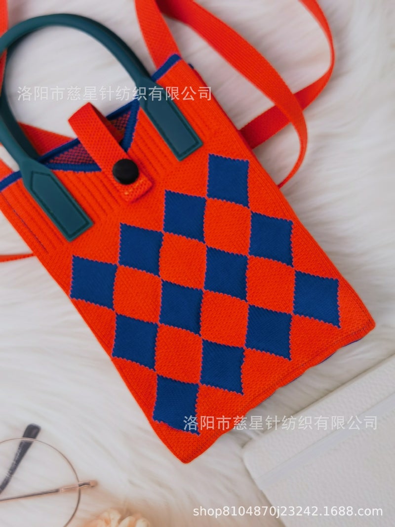 2025 Autumn New Style Girl'S Heart-Shaped Handbag For Carrying Mobile Phones, Knitted Crossbody Bag, Portable Textured Small Handbag - Image 1