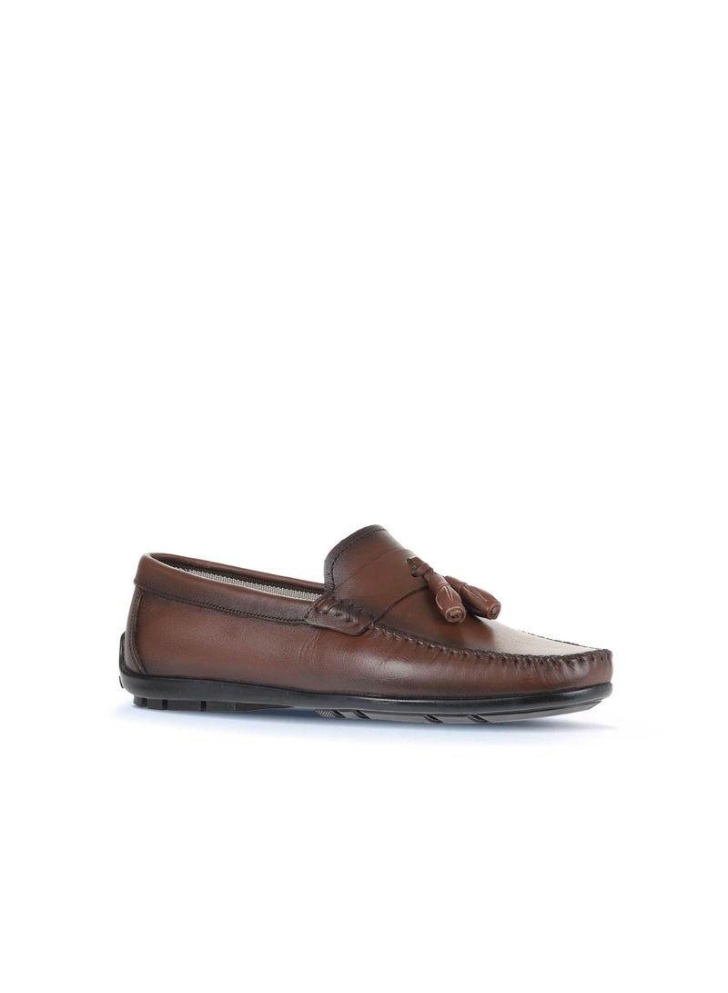 Bueno BUENO Men's Leather Tassel Loafers with Contrast Sole – Elegant Slip-On Moccasins for Everyday and Smart Wear  - Image 2