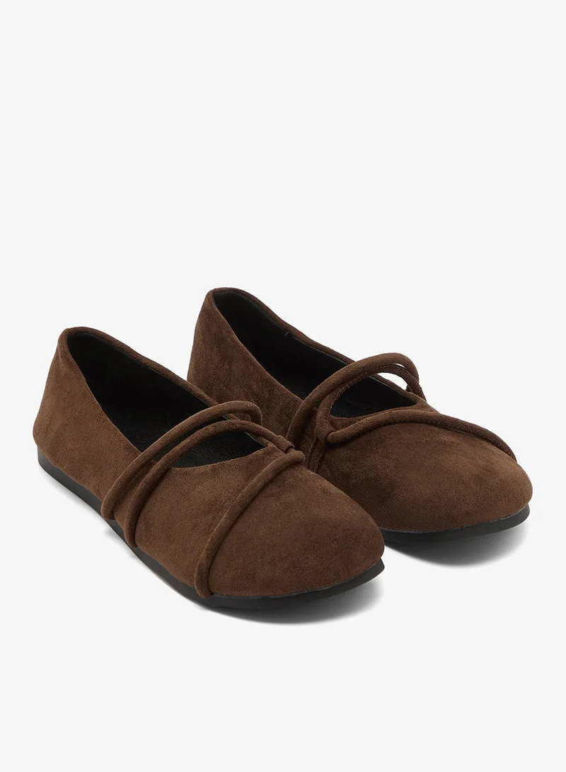 جينجر حذاء ماري جان سويدي