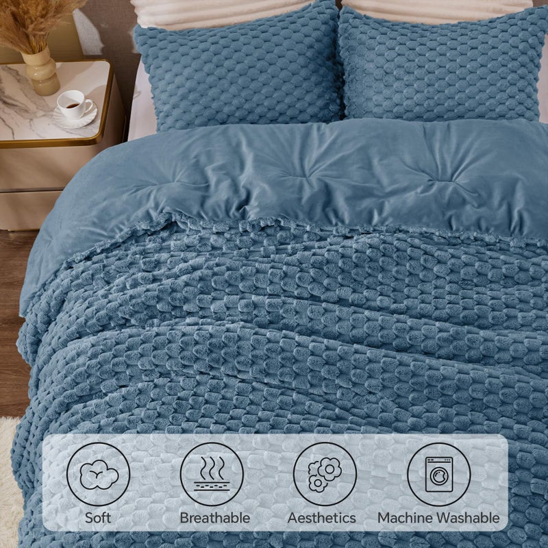 BEDELITE Fluffy King Size Comforter Set - Blue Fog Fleece Soft Comforter for King Size Bed, Luxury Warm Bedding Set for Winter, Fuzzy Bed Set 3 Pieces (1 Comforter, 2 Pillowcases) - Image 3