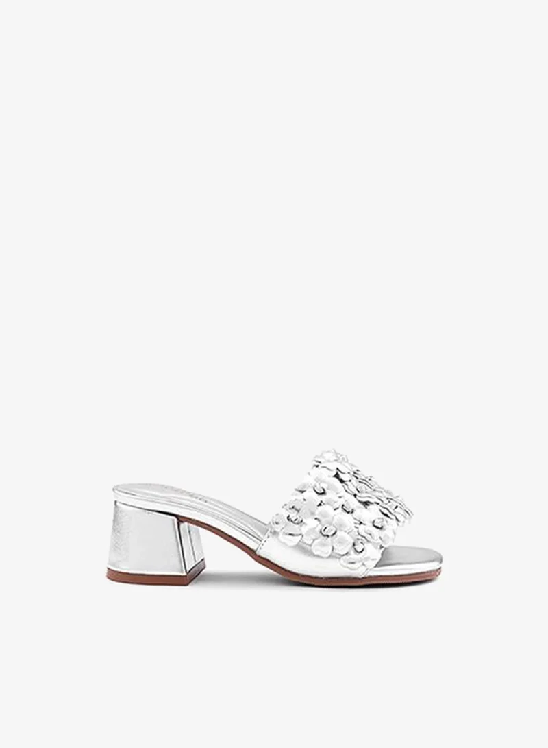 كابلي كعب نسائي بكعب عريض