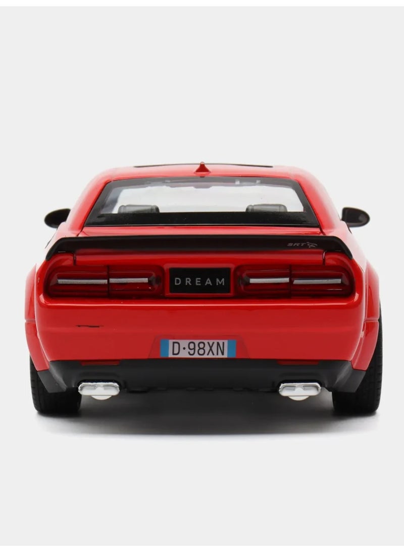 Dodge سيارة دودج تشالنجر SRT قابلة للسحب مصنوعة من المعدن مقاس 1:24 متنوعة. - Image 5