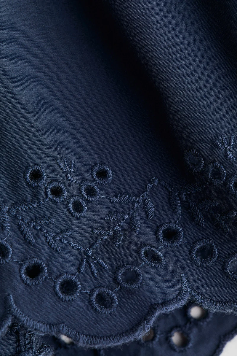 H&M Broderie-anglaise shorts