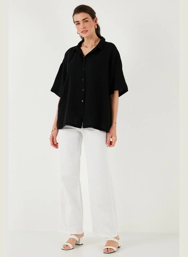 ليلا قميص قطني ليلا بقصة عادية وأكمام قصيرة بفتحة للنساء