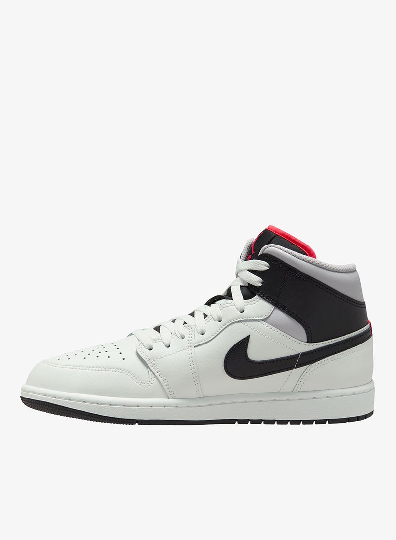 Jordan Air Jordan 1 Mid - Image 2