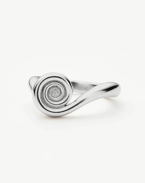 Missoma Organic Wave Band Ring