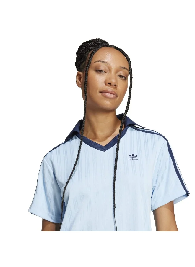 adidas فستان بياقة V بأكمام قصيرة - أزرق - نسائي