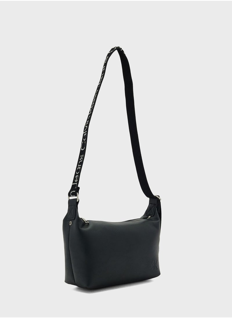 Calvin Klein Jeans Ultralight Crossbody  - Image 3