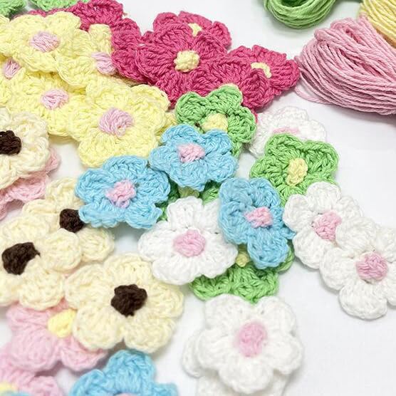 YYCRAFT Pack of 100 Crochet 1" Spring Flower,Mix Color - Image 3