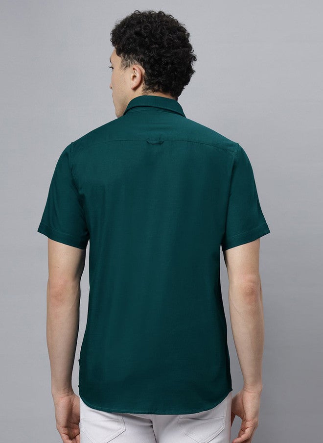 Hence Men Spread Collar Solid Cotton Slim Fit Casual Shirt in Green - Image 5