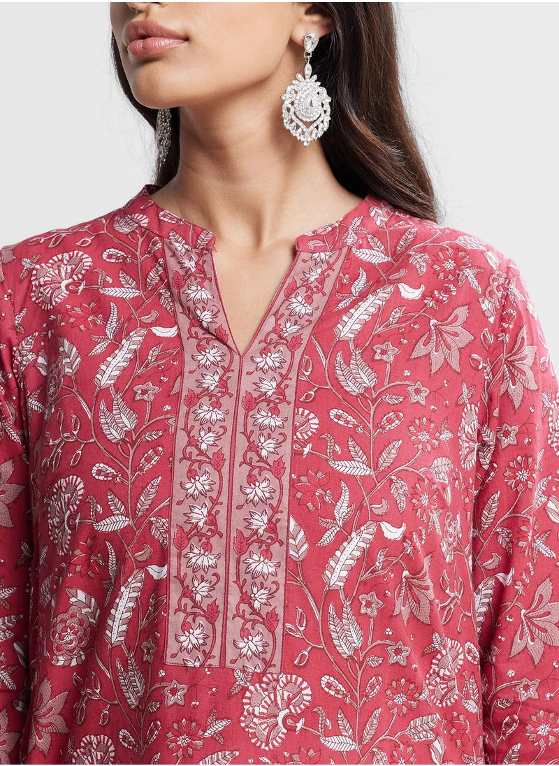 فاب انديا V-Neck Floral Print 2Pc Kurta Set