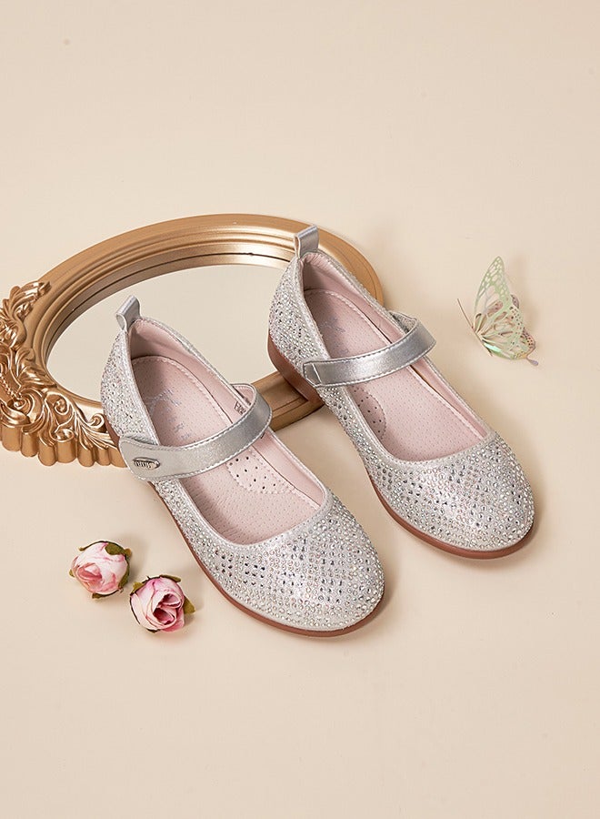 تارانيس أحذية أطفال تارانيس مرصعة بأحجار الراين - حذاء ماري جين فضي أنيق للأطفال الصغار، حذاء مسطح فضي لامع - Image 1
