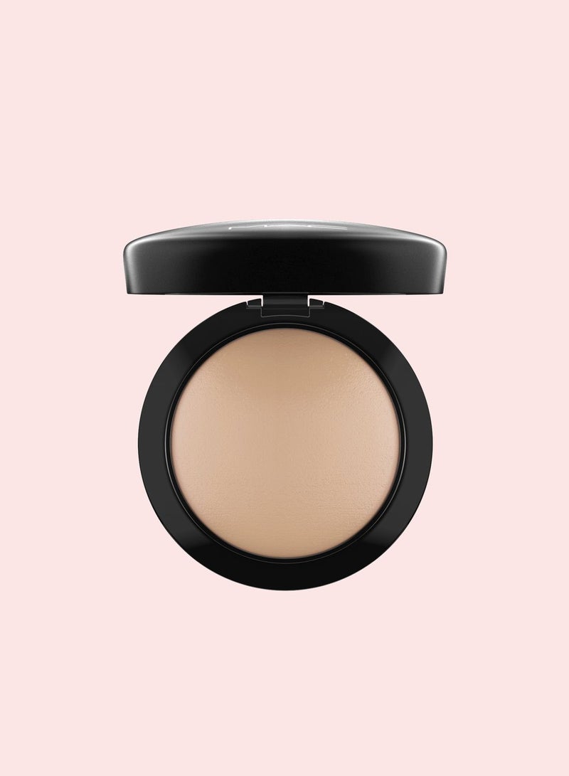 MAC Cosmetics Mineralize Skinfinish Natural - Medium Dark - Image 1