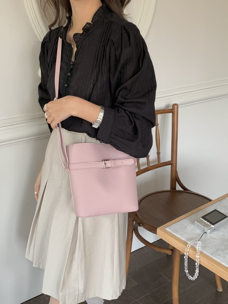 Japanese And Korean New Arrival Fashionable Litchi Pattern Buckle Daily Commuter Shoulder Bag Simple And Generous Bucket Bag - Image 1
