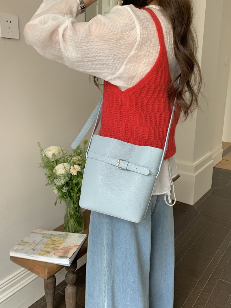 Japanese And Korean New Arrival Fashionable Litchi Pattern Buckle Daily Commuter Shoulder Bag Simple And Generous Bucket Bag - Image 5