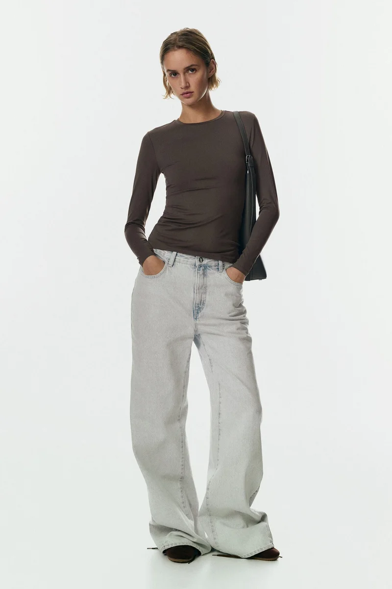 اتش اند ام بلوزة من الجيرسيه