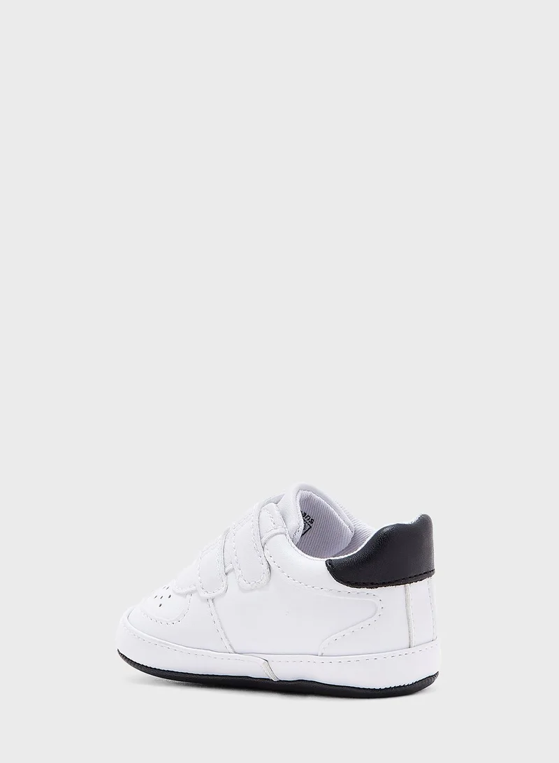 Calvin Klein Jeans Infant Low Top Velcro Sneakers