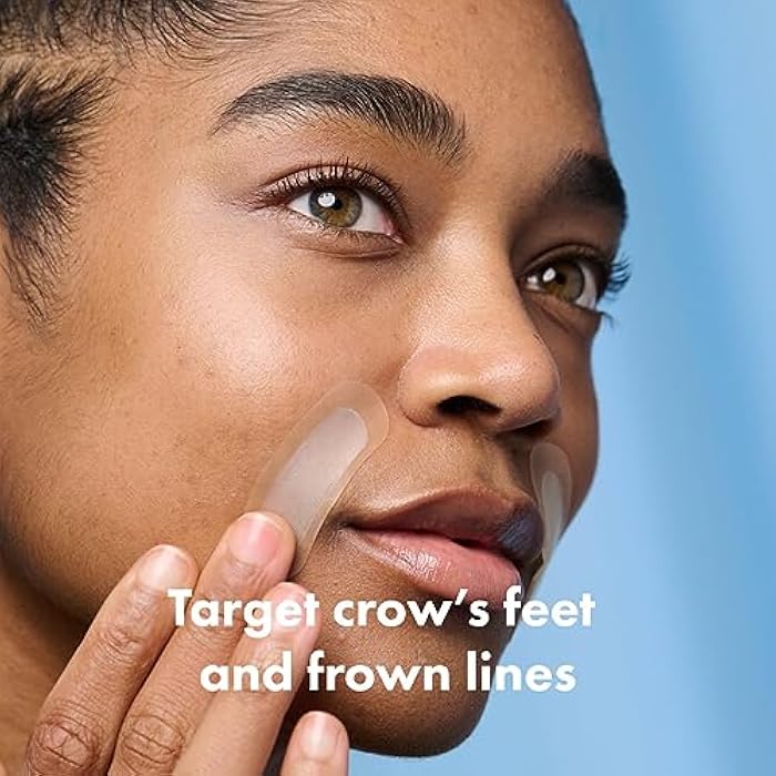 Mighty Patch HERO COSMETICS Mighty Patch™ for Fine Lines Patches - Featuring Retinol and 1,390 dissolving Micropoint™ Points to Help Renew the Look of Skin (6 Count) - Image 4