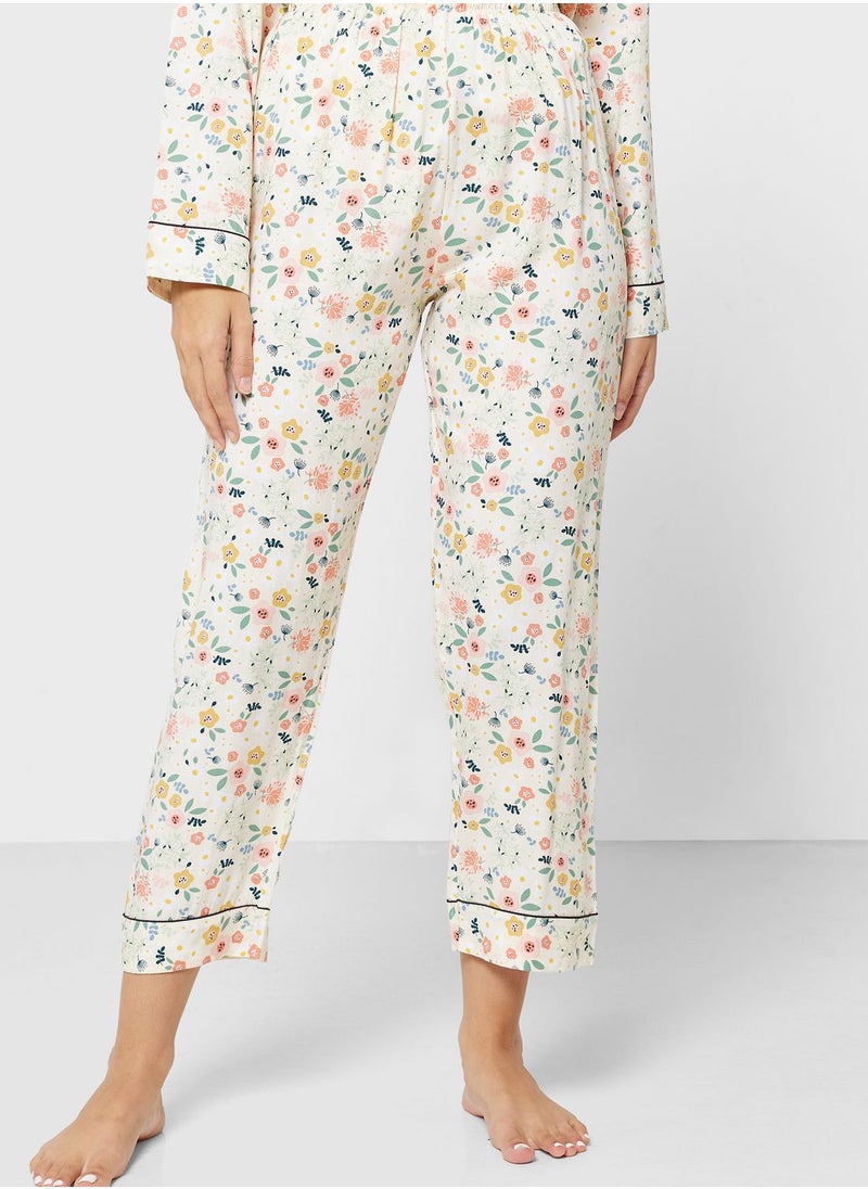 All Over Print Pyjama Set - pzsku/Z574A14A0D25FD244801EZ/45/_/1698978458/f800ff41-aa57-440c-baf1-71f7c05b8021