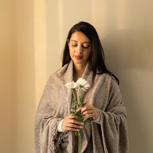 SASHAA WORLD Soft Chenille Throw | Throw Blanket for Sofa, Bed, Chair and Travel | Grey Throw Blanket | Pack of 1, 130 x 180 cm - Image 2