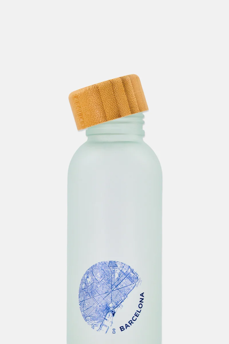 Muy Mucho Barcelona Glass Water Bottle With Cap 500 ml, Light Seafoam