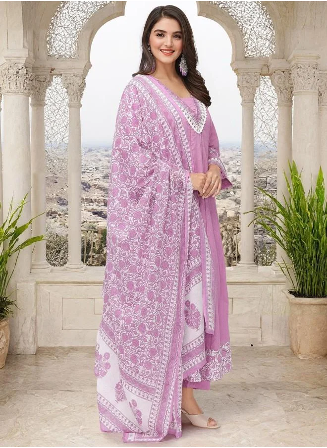 ISHIN Lilac Women Lilac Cotton Kurta Set with Embroidered pattern Tunic and Palazzo features a Round neckline and Three-Fourth Sleeve secured with Elastic closure and styled in Straight Fit ideal for Festive moments — crafted to elevate your special moments.