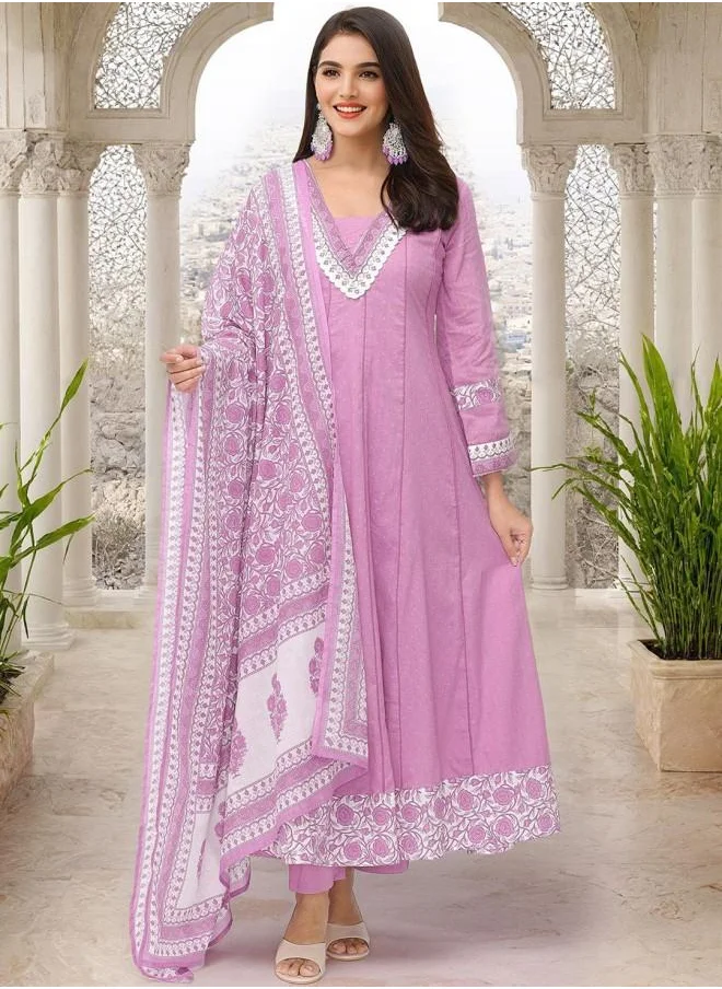 ISHIN Lilac Women Lilac Cotton Kurta Set with Embroidered pattern Tunic and Palazzo features a Round neckline and Three-Fourth Sleeve secured with Elastic closure and styled in Straight Fit ideal for Festive moments — crafted to elevate your special moments.