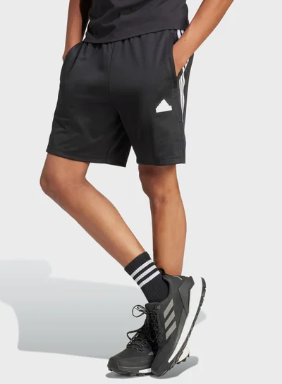 adidas شورت تيرو كيو1 بثلاثة خطوط جانبية