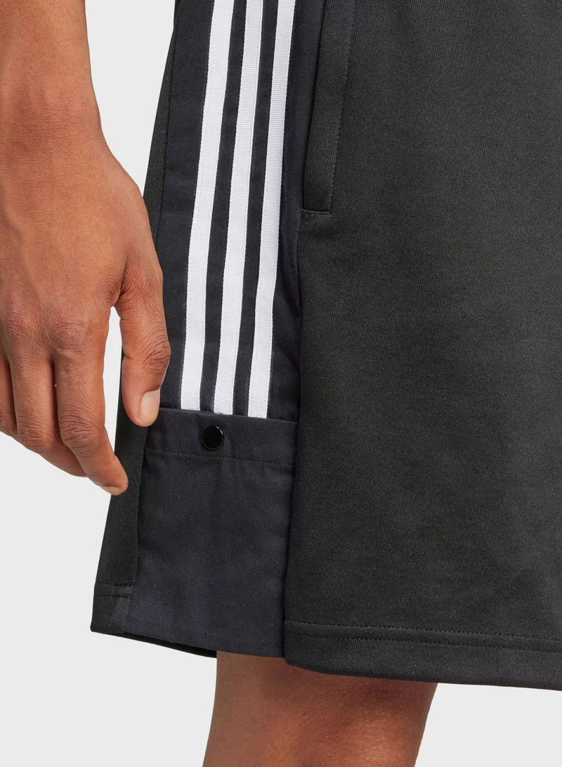 adidas شورت تيرو كيو1 بثلاثة خطوط جانبية