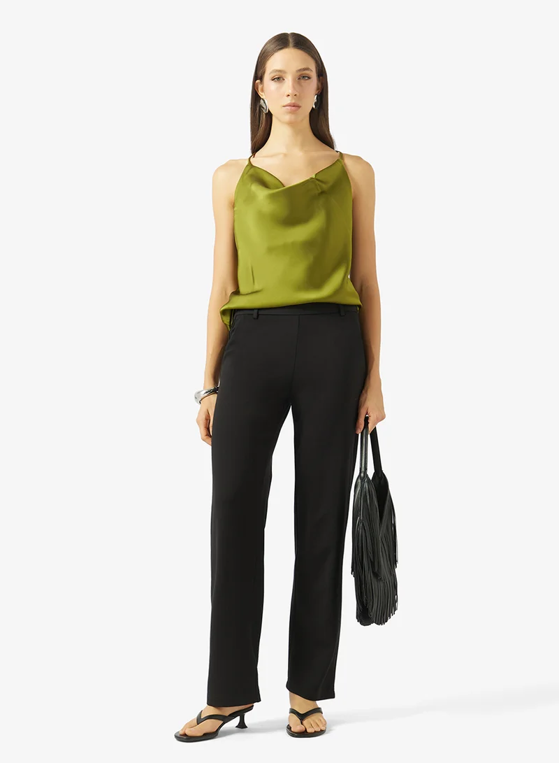 اونلي Casua Mid Waisted Straight Fit Pants