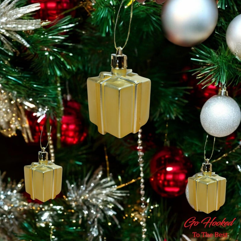 Go Hooked Go Hooked Christmas Decoration Hanging Gift Ornaments Festive Home Decor for Trees Walls Doors Durable Vibrant Reusable Golden Pack of 6  - Image 2