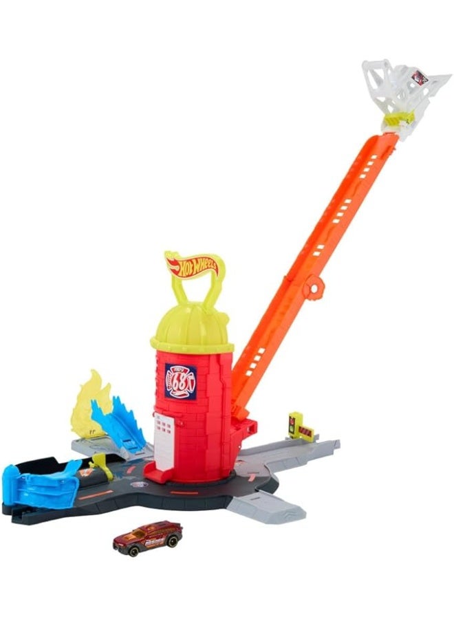 Hot Wheels Mattel Hot Wheels City Super Fire Station Rescue Playset with 1:64 Scale Car & 16-inch Extending Track - Image 4