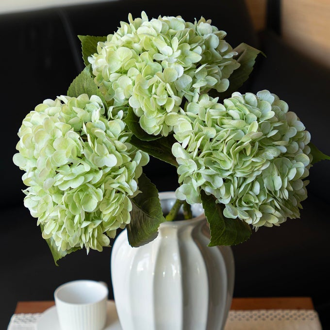 3PCS 22 INCH LIFELIKE ARTIFICIAL HYDRANGEA LARGE REAL TOUCH FLOWERS ARTIFICIAL FLOWERS DRY FLOWERS OUTDOOR WEDDING CHRISTMAS OFFICE FAMILY PARTY LIVING ROOM TABLE DECORATION LIGHT GREEN