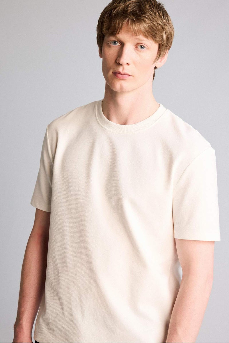 DeFacto Cross Woven Basic T-Shirt - Image 3