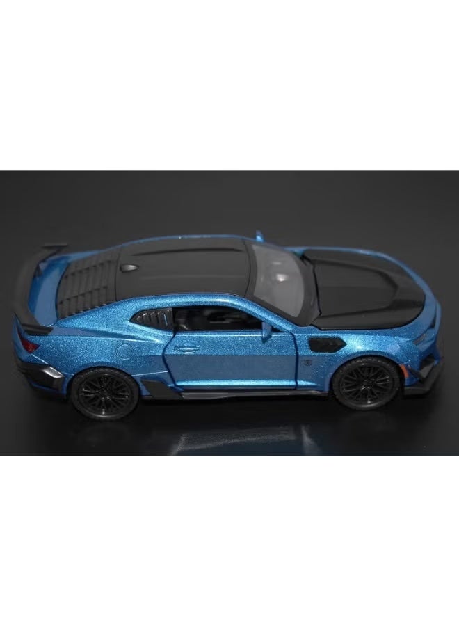 Die-Cast Metal 1:32 Scale Simulation of (Chevrolet Camaro) with Openable Doors and Pull Back Action, Lights And Music (BLUE) - Image 5