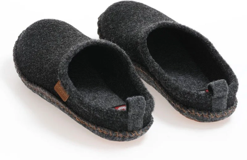 Gezer Men's Black Silent Sole Felt Slippers