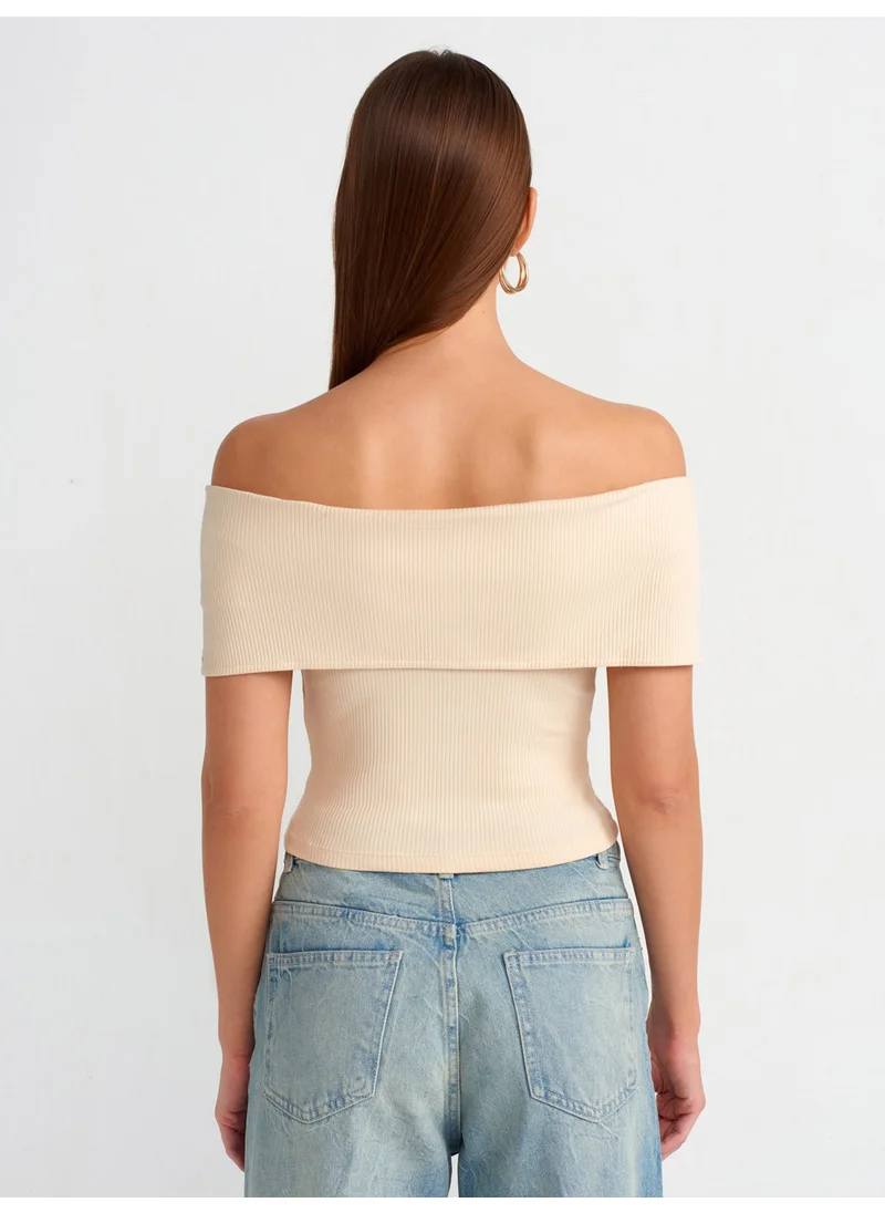 ديلفين 30748 Off Shoulder Zipper Detailed Top-Beige