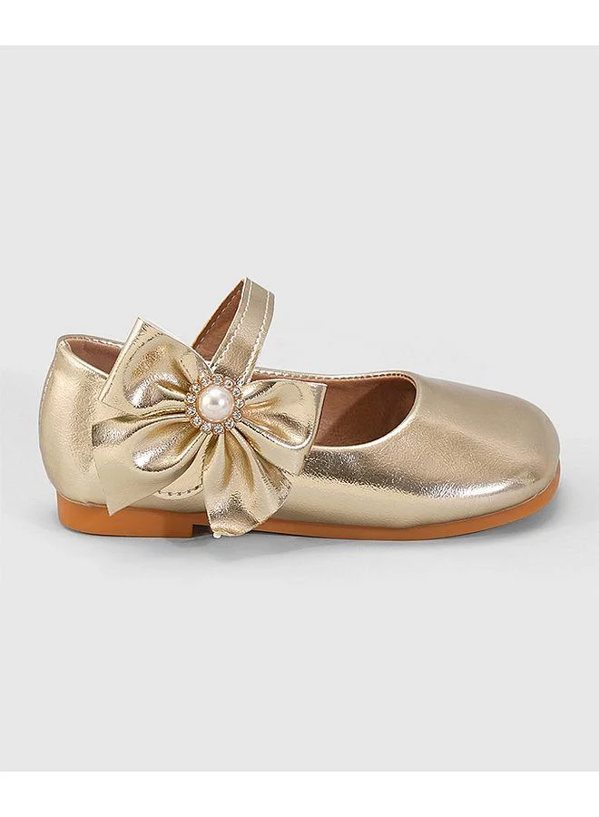 Mark & Mia Mark & Mia Rhinestones & Pearl Embellished Bow Detailed Velcro Closure Ballerinas - Gold